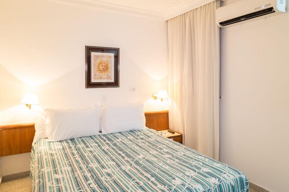 Hotel Bandeirantes Rio de Janeiro Bagian luar foto